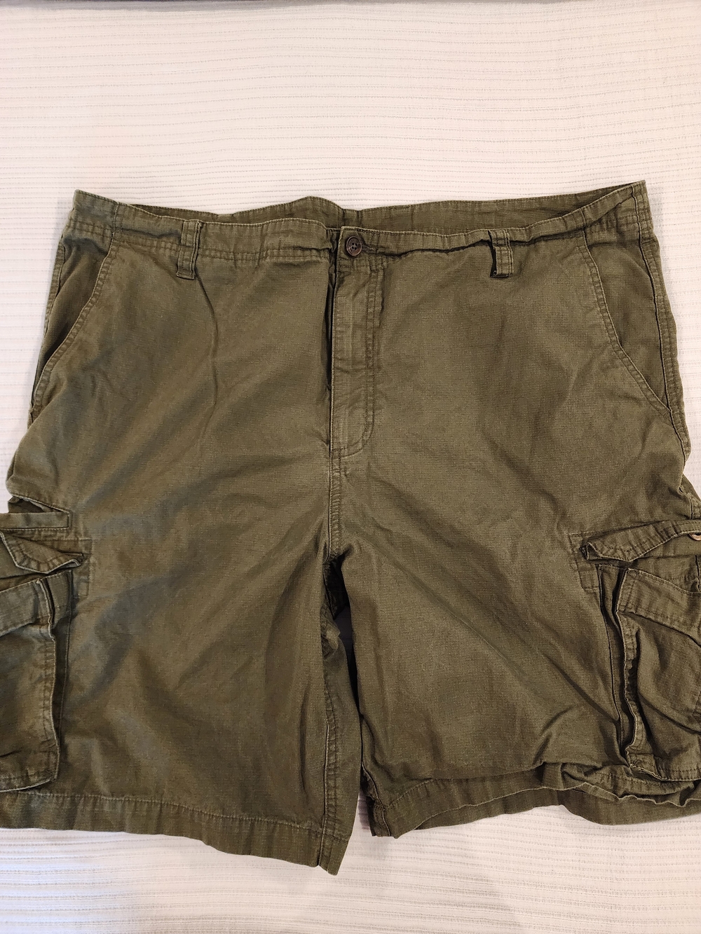 Magellan Men's Olive Cargo Shorts